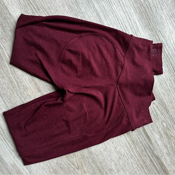 BOMBSHELL SPORTSWEAR BURGUNDY UPLIFT LEGGINGS - Picture 5 of 8